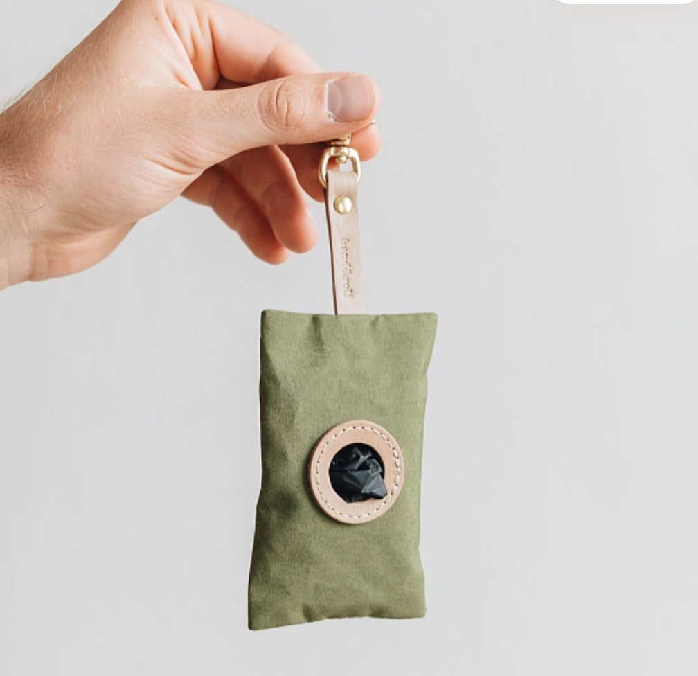 《NOI》《Portable Poo Bag / トイレバッグ入れ》