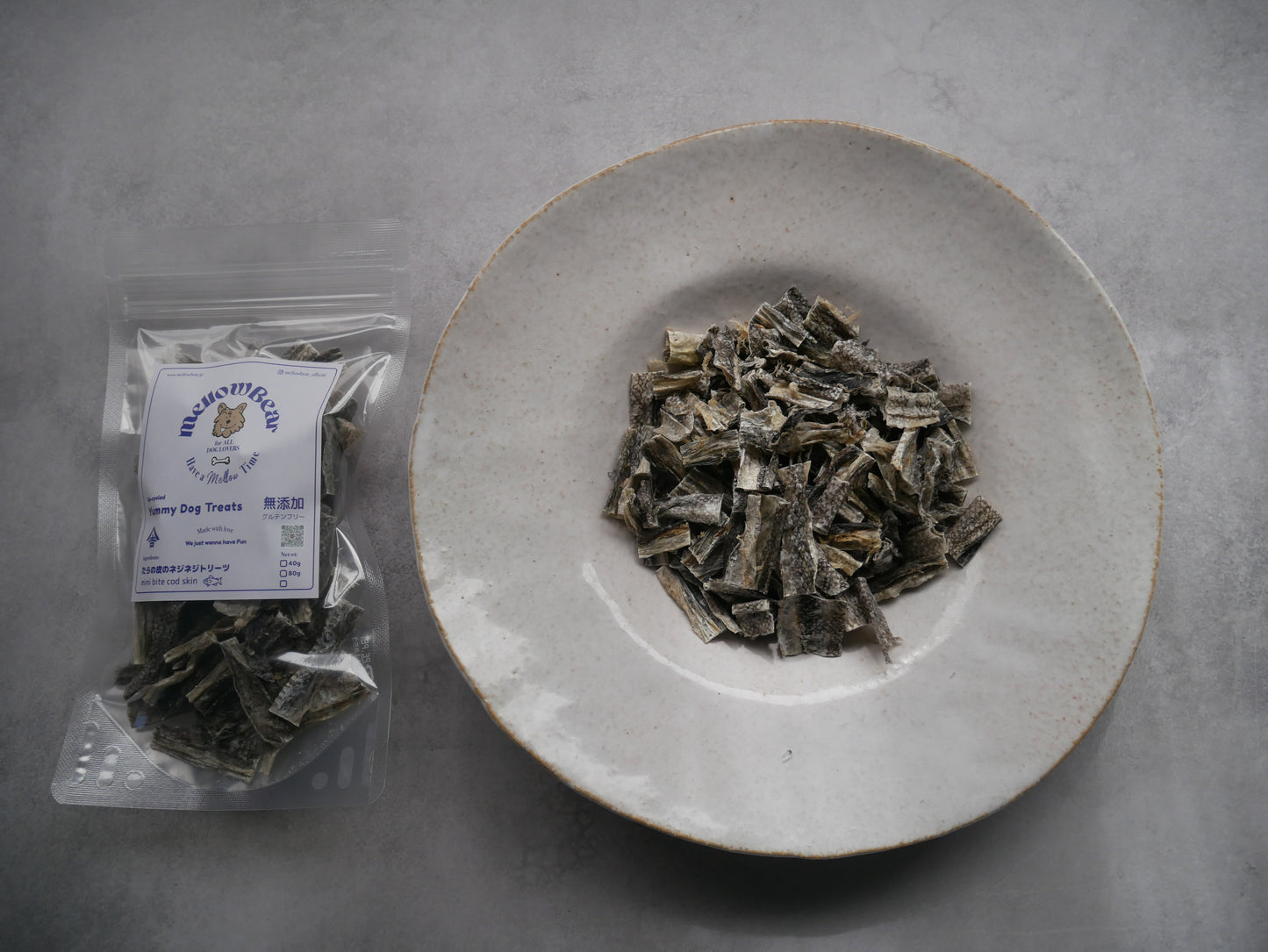 《無添加＆アップサイクル》《スケトウダラのひとくちトリーツ》　　