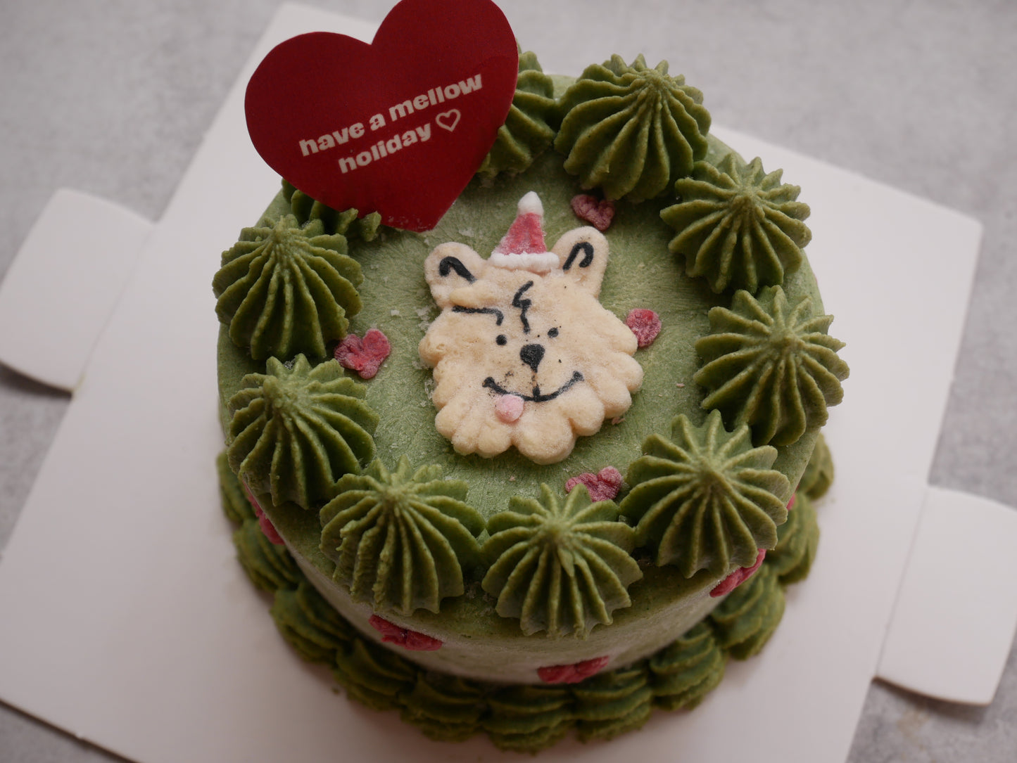 《have a mellow holiday cake 》