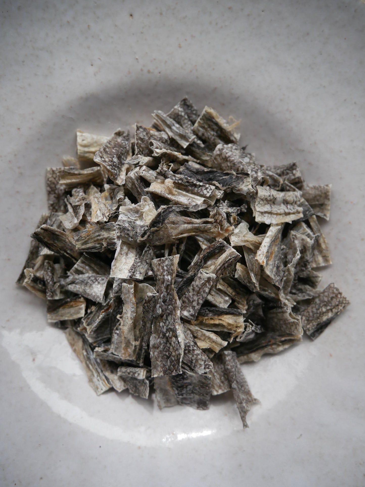 《無添加＆アップサイクル》《スケトウダラのひとくちトリーツ》　　