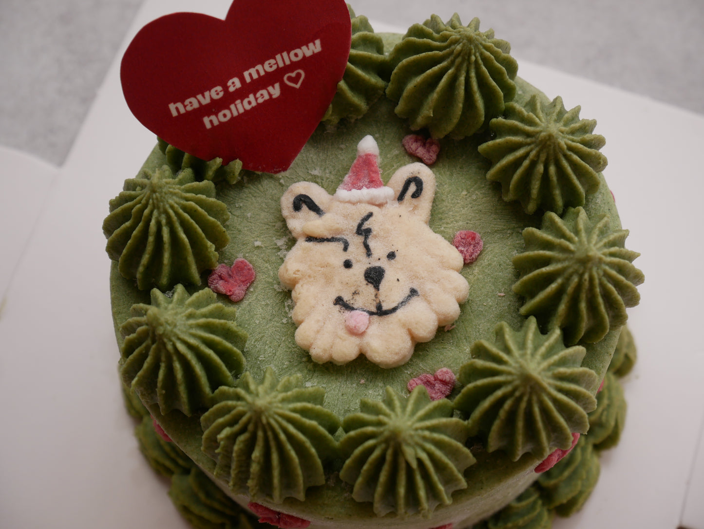 《have a mellow holiday cake 》