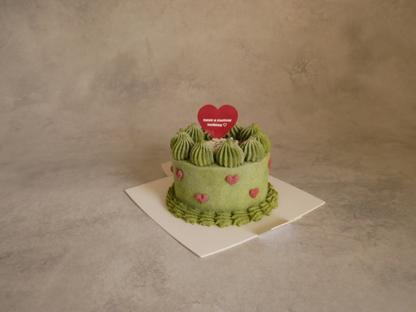 《have a mellow holiday cake 》