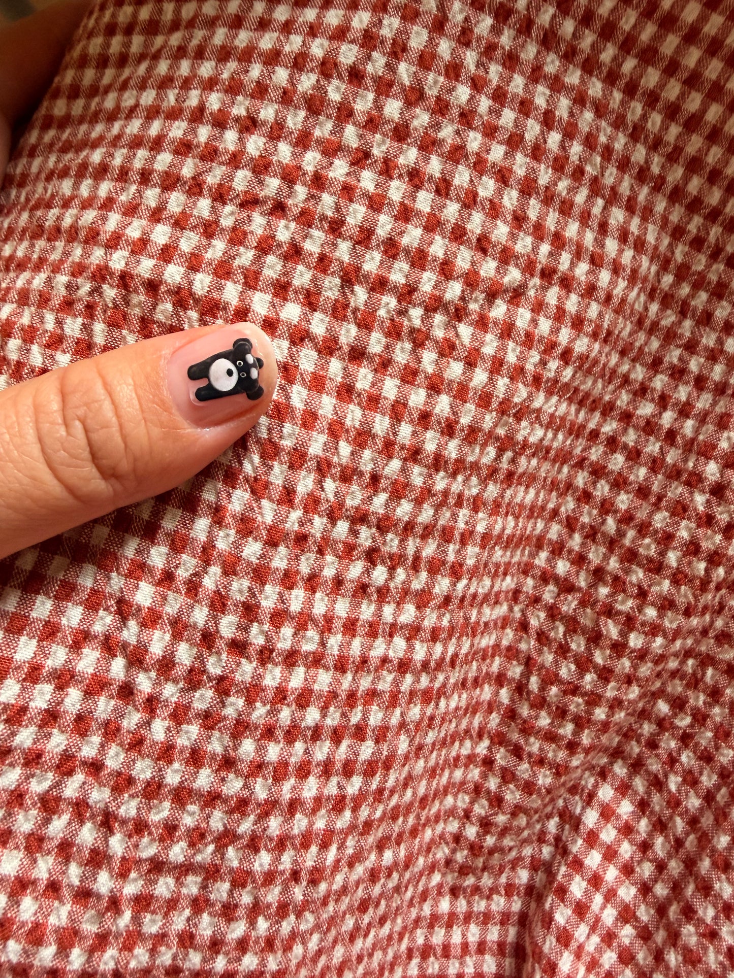 nail seal with dogs