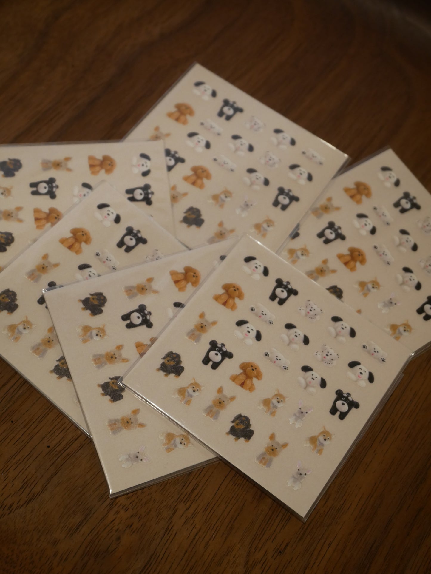 nail seal with dogs